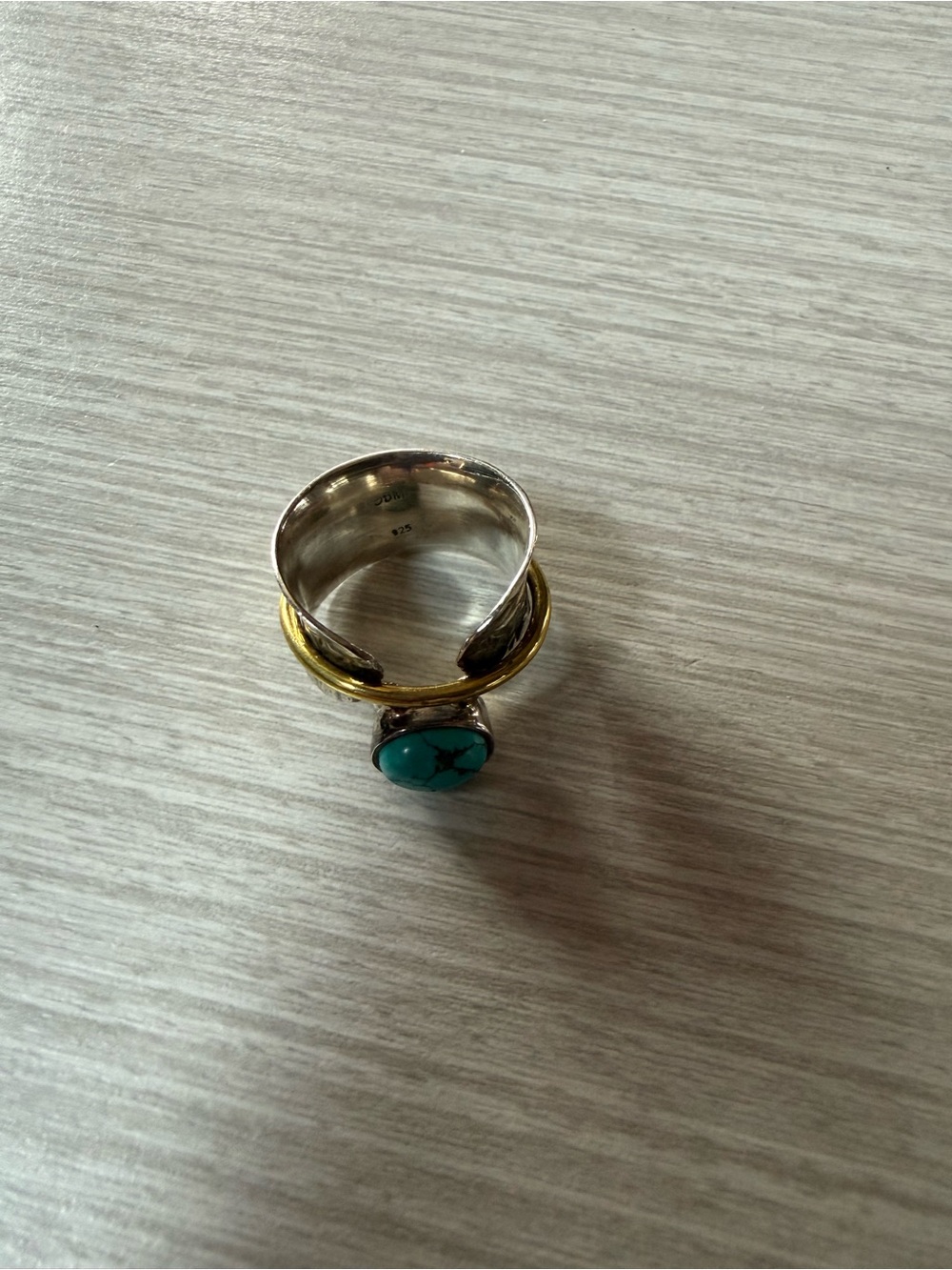 Turquoise Stone Two-Tone Hammered Band Meditation Ring - Blue. Size 7.5. - Picture 6 of 11